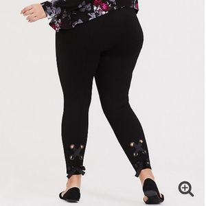 Studio Premium Ponte Lace Up Slim Fix Pixie Pant